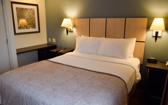 Candlewood Suites Wichita Airport by IHG