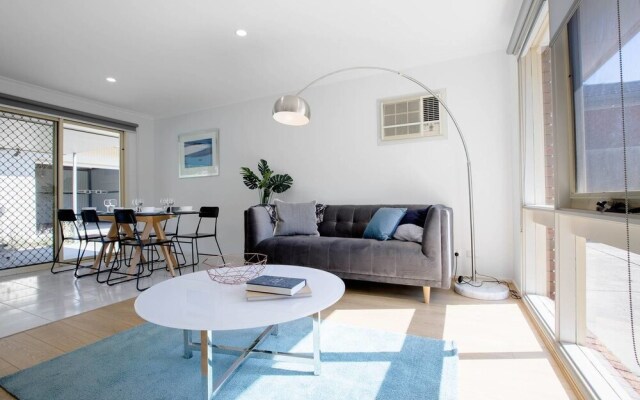 Comfy Beautiful House in Epping