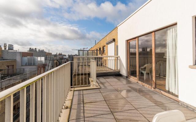 Sea-view apartment in Blankenberge with balcony