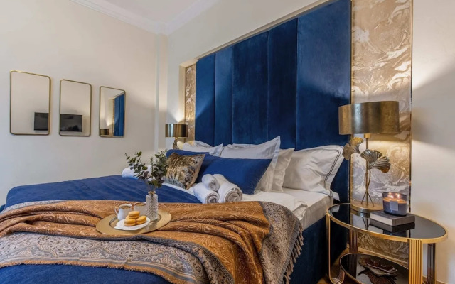 Holt - The Great Gatsby