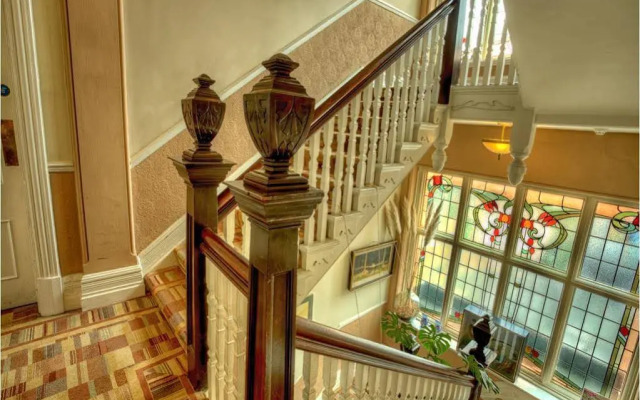 the waterloo hotel