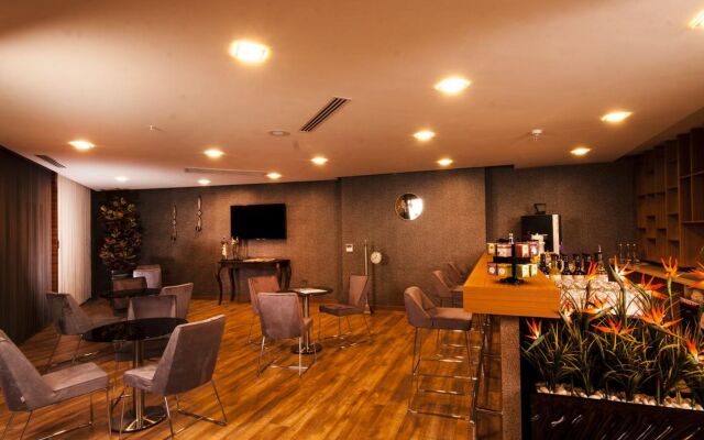 Majura Hotel