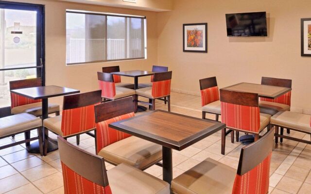 Spark by Hilton Fountain Hills Scottsdale
