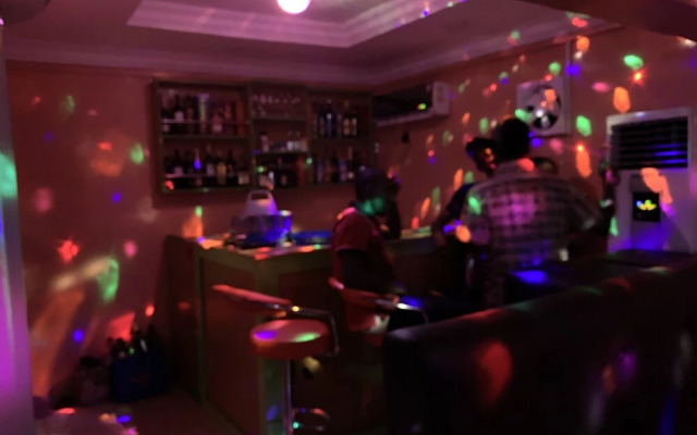 Ariflad Hotel & Suites