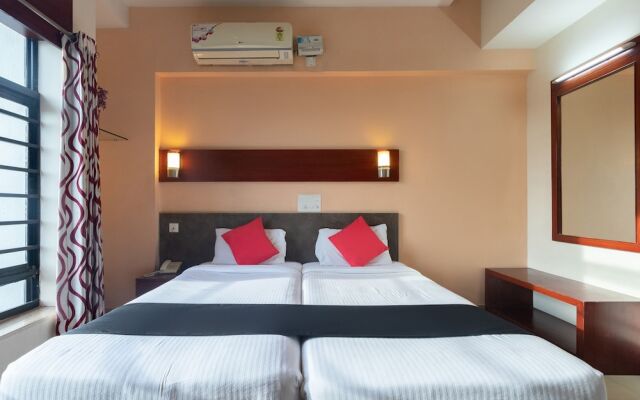 OYO 19377 Falnir Palace