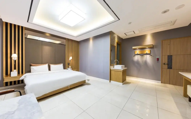 Seosan Hello Hotel