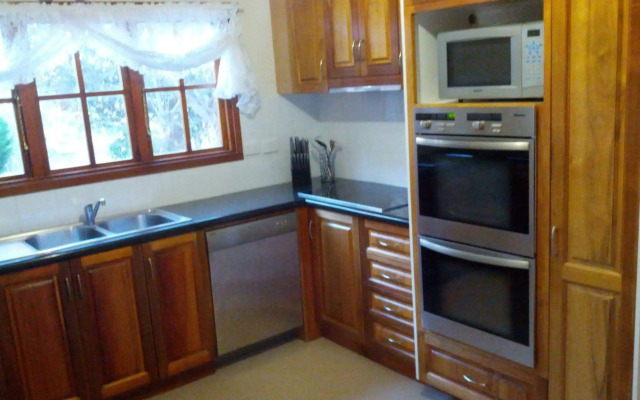 Cedar Cottages Blackmans Bay