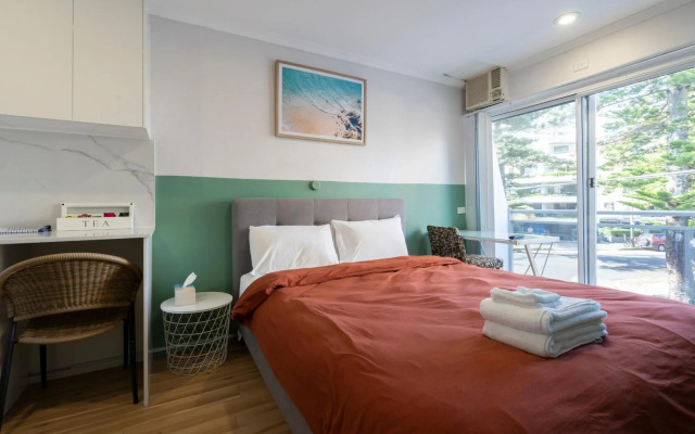 Manly Waves Studios & Apartments