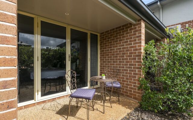 Best Western Plus Ambassador On Ruthven Motor Inn