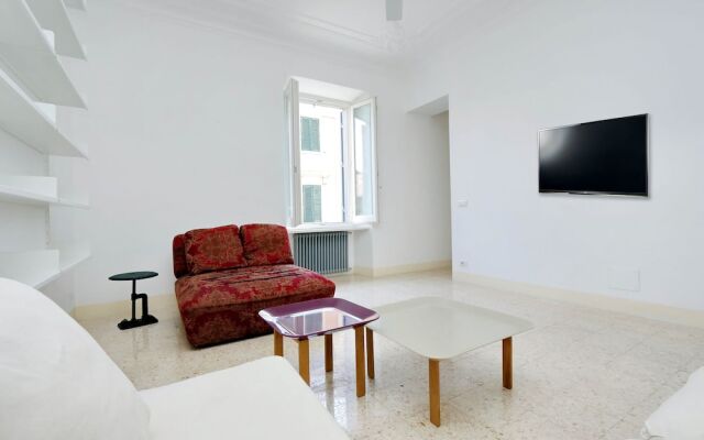 Wonderful 1bdr Apt. Near Colosseum