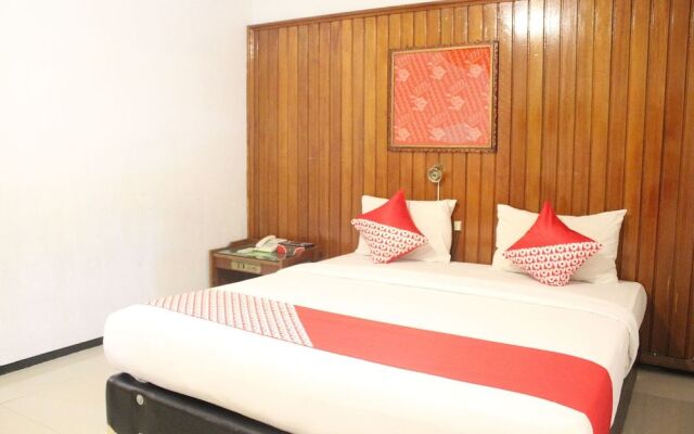 OYO 1333 Wisata Hotel