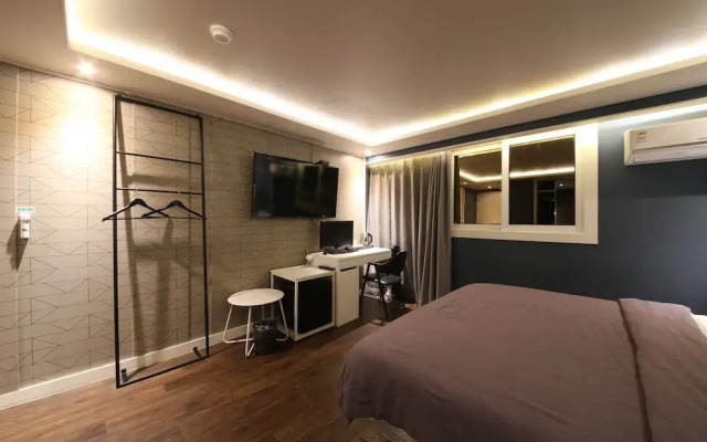 Hotel Frenchcode
