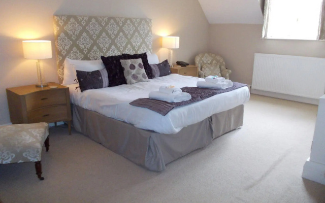 The Kings Head Country Hotel