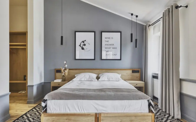 Wine & Pillow Hotel by Frapolli