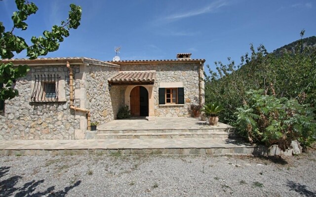 Villa - 4 Bedrooms with Pool and WiFi - 103147
