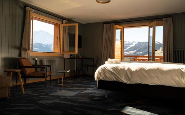 Shed HOTEL
