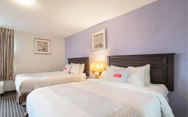 OYO Townhouse Houston Airport North