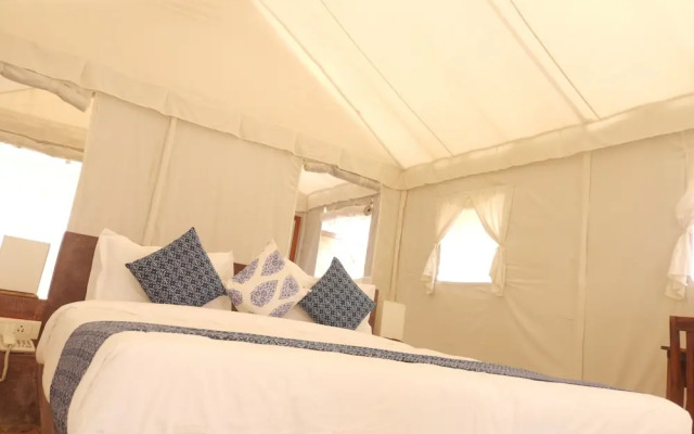 Dhora Desert Resort & Spa By Eight Continents