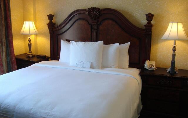 MCM Elegante Hotel and Suites – Dallas