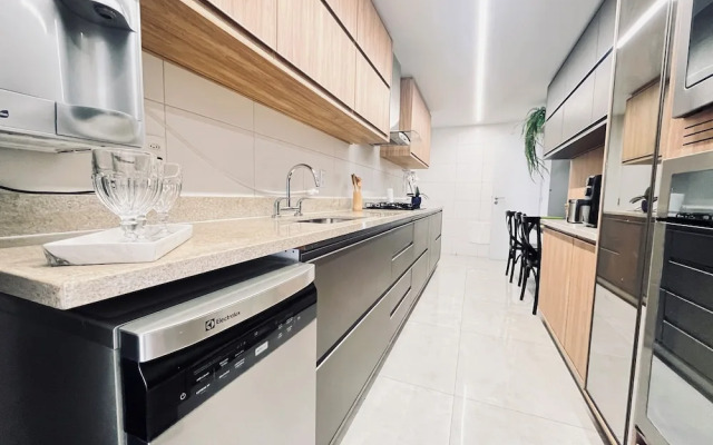 CM 304 - luxo conforto em frente ao mar