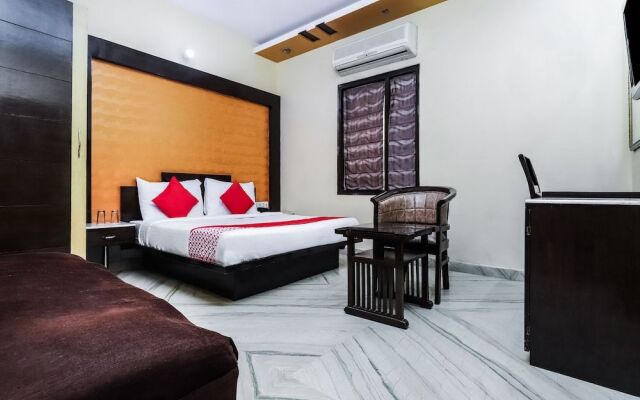 OYO 362 Hotel J P Inn