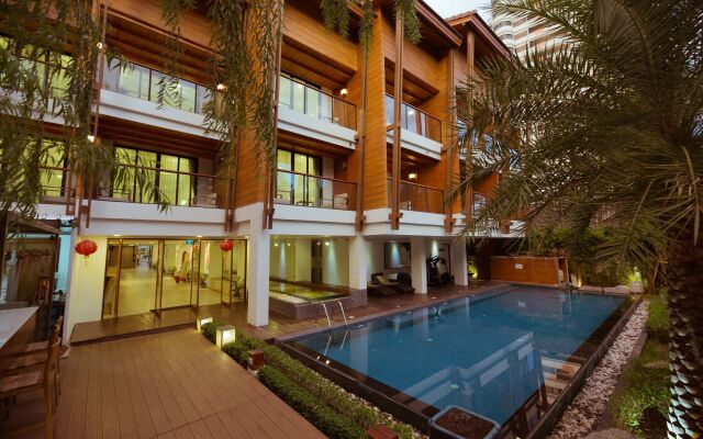 B2 Riverside Premier Resort