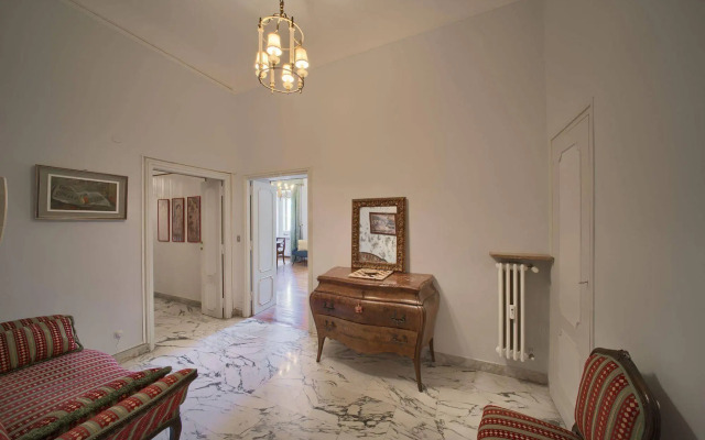 Rome Unique Spanish Steps Apartments