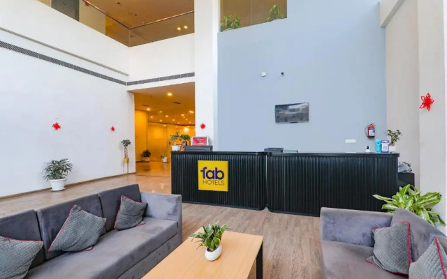 Fabhotel Landmark