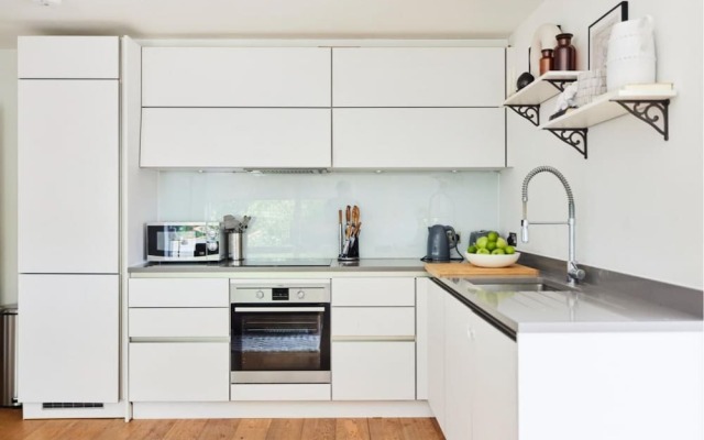 The Copenhagen Place - Enchanting 2bdr Flat With Balcony