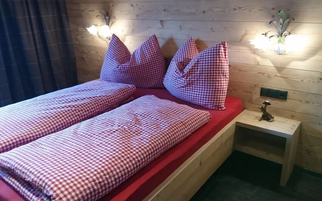 Single House Marienbergl Fugen With Sauna