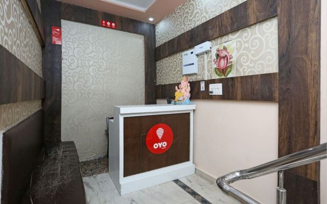 OYO 11540 Hotel Royal INN
