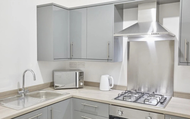 Host Stay Flat 4 Glenholme House