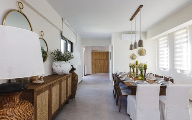 Villa Rizes Luxury in Maroulas