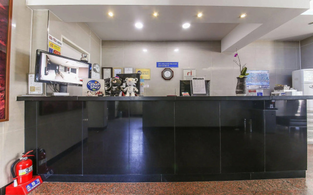 Gyeongpo Soo Hotel