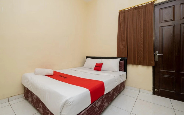 RedDoorz @ Graha 99 Simomulyo