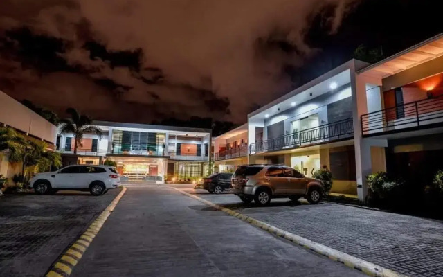 The horizon suites and arcade