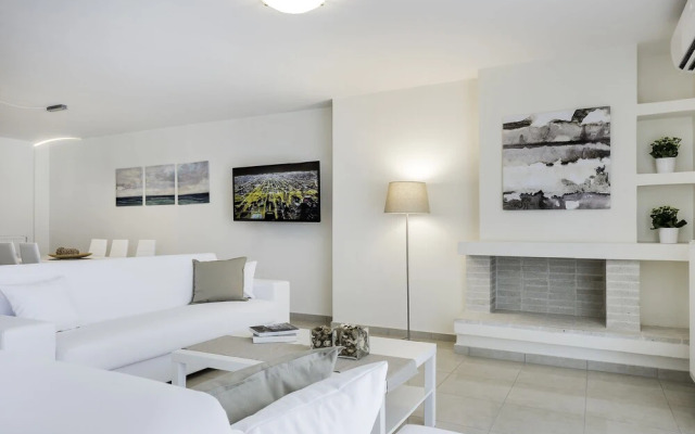 Athens Easy Stay