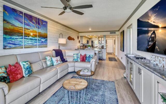 Land's End 10-202 Beach Front - Premier