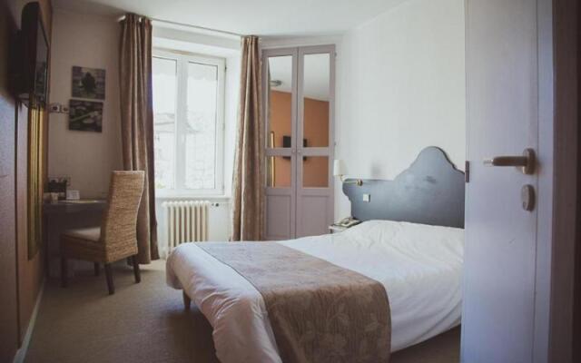 Logis Hotel Le Bourbon