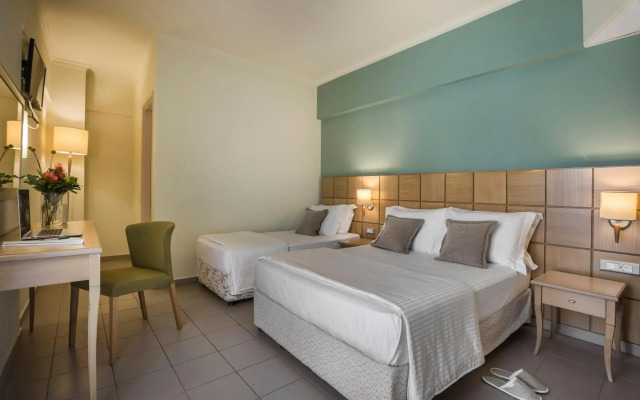 Ionian Plaza Hotel