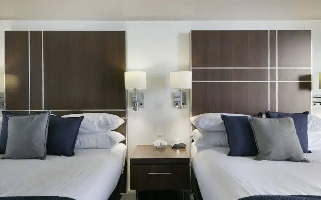 Ocean View 2-bed Studio In the Heart of Surfers
