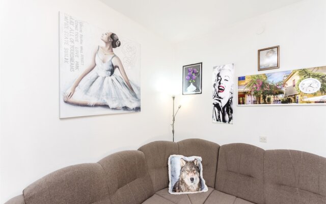 Apartment and Rooms Ive