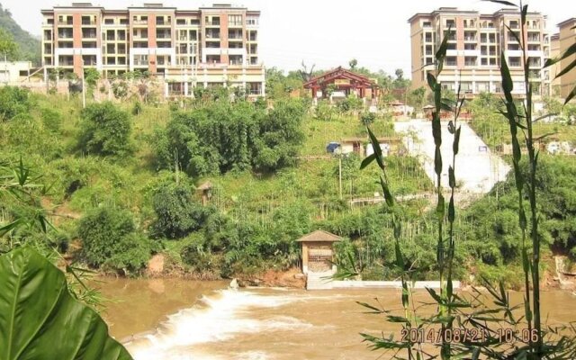 Danxia Valley Inn