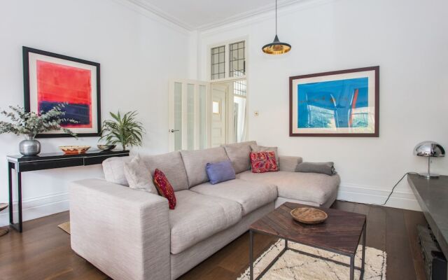 Notting Hill Apartment