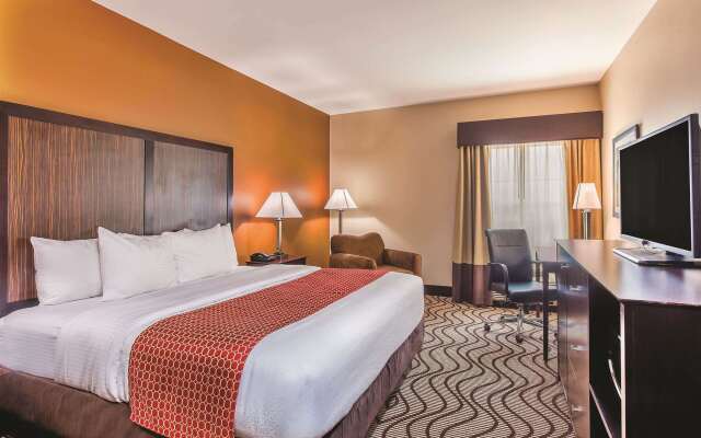 La Quinta Inn & Suites by Wyndham Cotulla