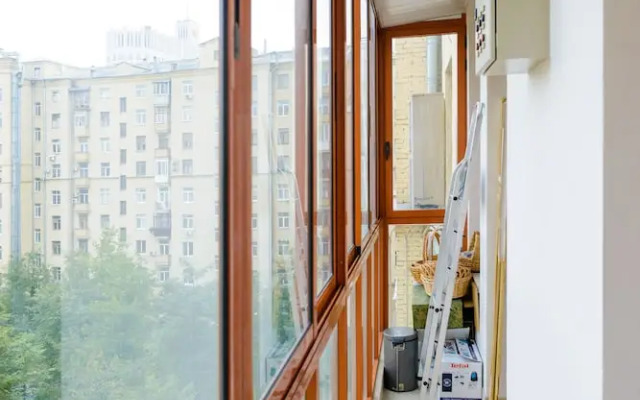 Funny Dolphins Apartments White House