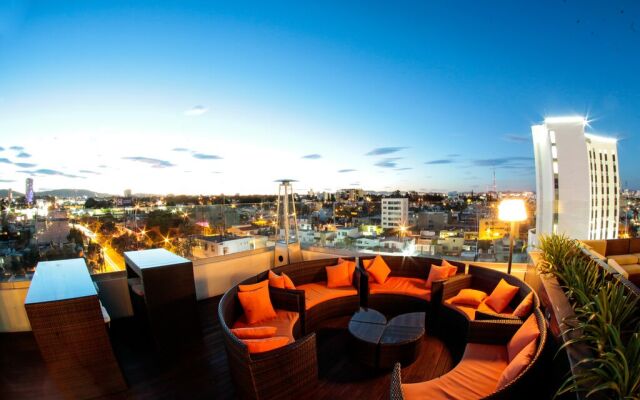 Square Small Luxury Hotel - Providencia