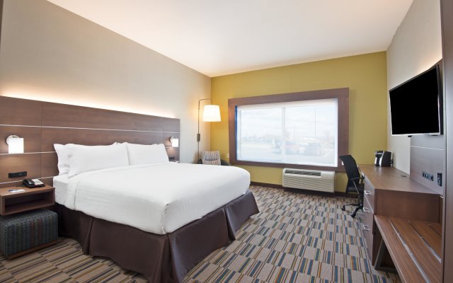 Holiday Inn Express & Suites Uniontown, an IHG Hotel