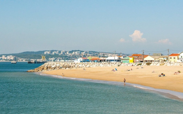 Apartment With 2 Bedrooms in Almada, With Enclosed Garden and Wifi - 8