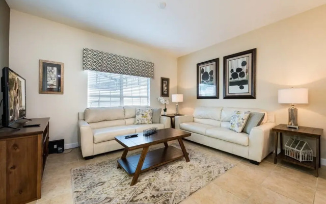 Pleasant Townhouse at Storey Lake